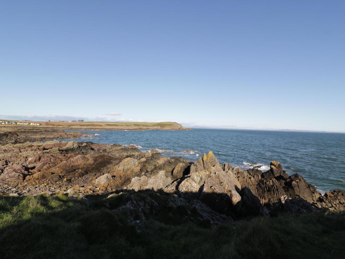 The Clamshell Apartment Isle of Whithorn Exterior photo